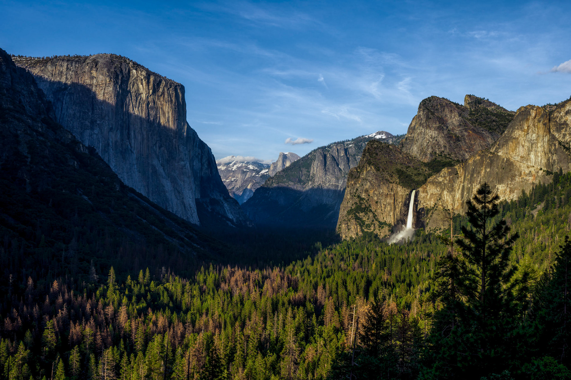 Tunnel View