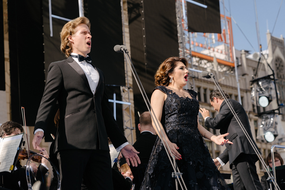 BMW Опера без границ