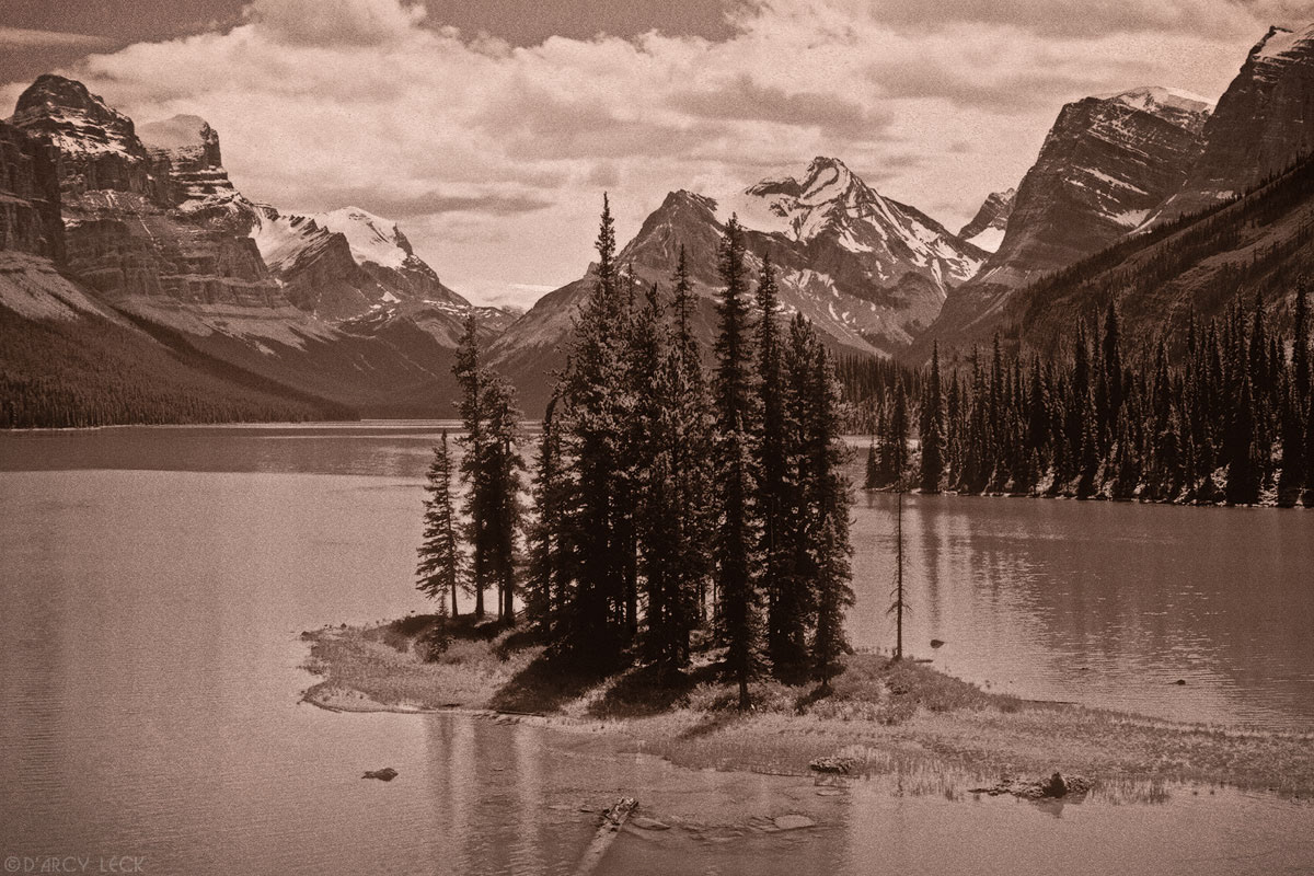 Spirit Island in Maligne Lake with mountains of the Elizabeth Ranges, Jasper National Park, Canada