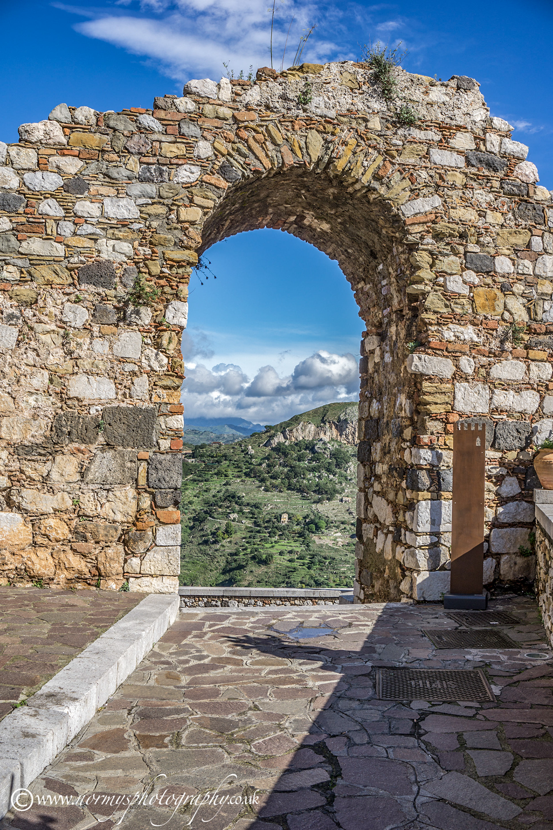 Castelmola Thro' the arch