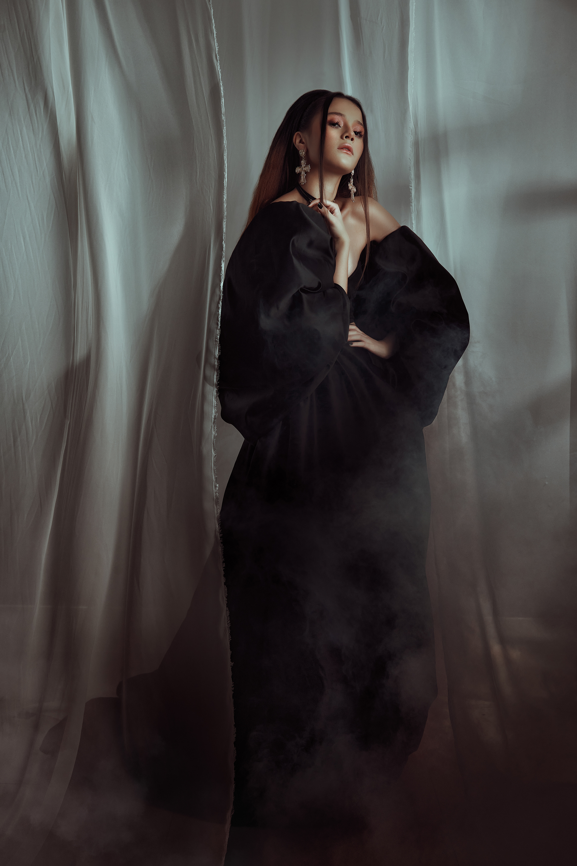 Foto: Alex Huerta MUA: Domingo Dávila Modelo: Veronica Piree Diseño: Fernando Falcón