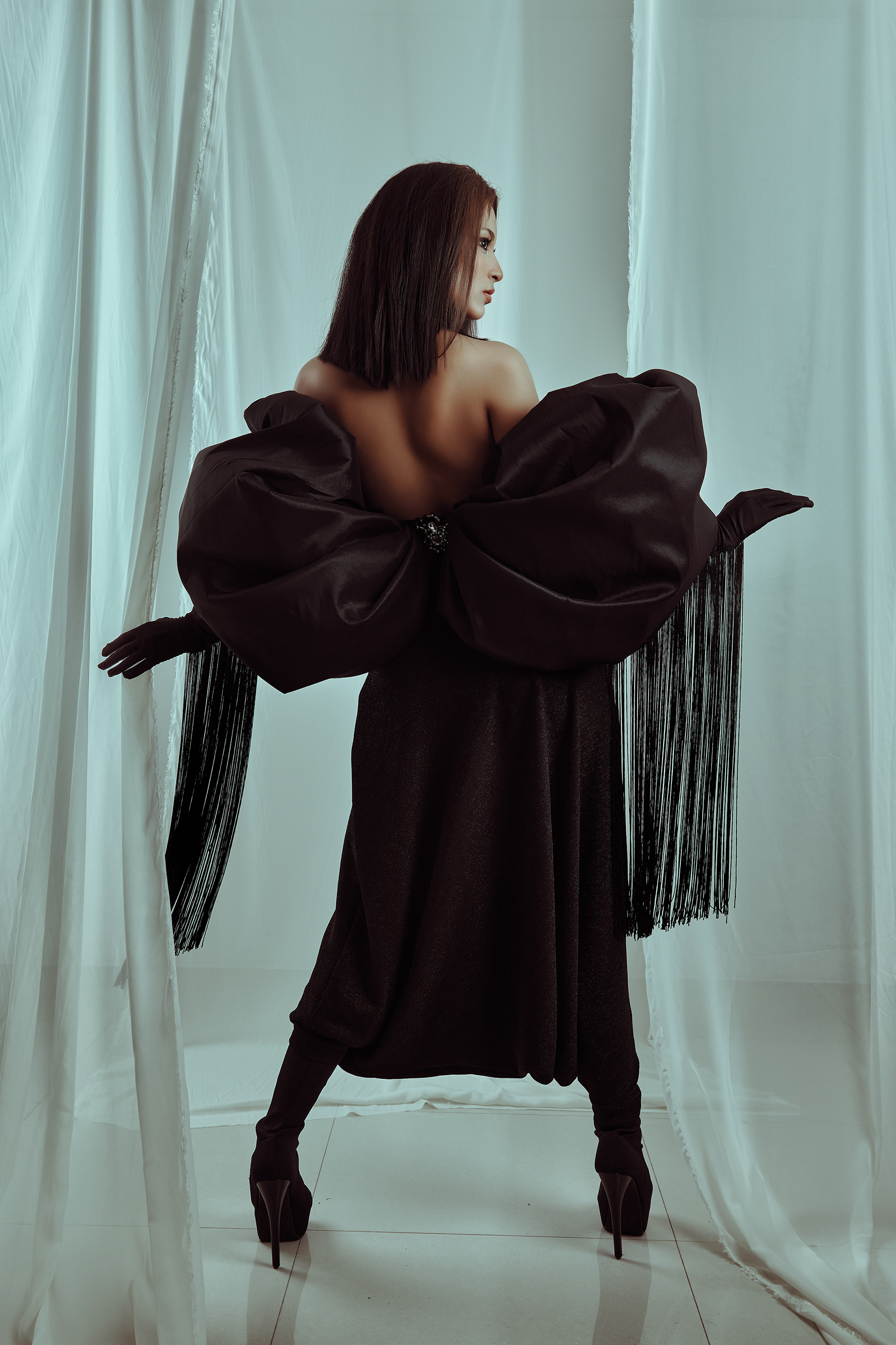 Foto: Alex Huerta  MUA: Domingo Dávila  Modelo: Zimrit Córdova  Diseño: Fernando Falcón