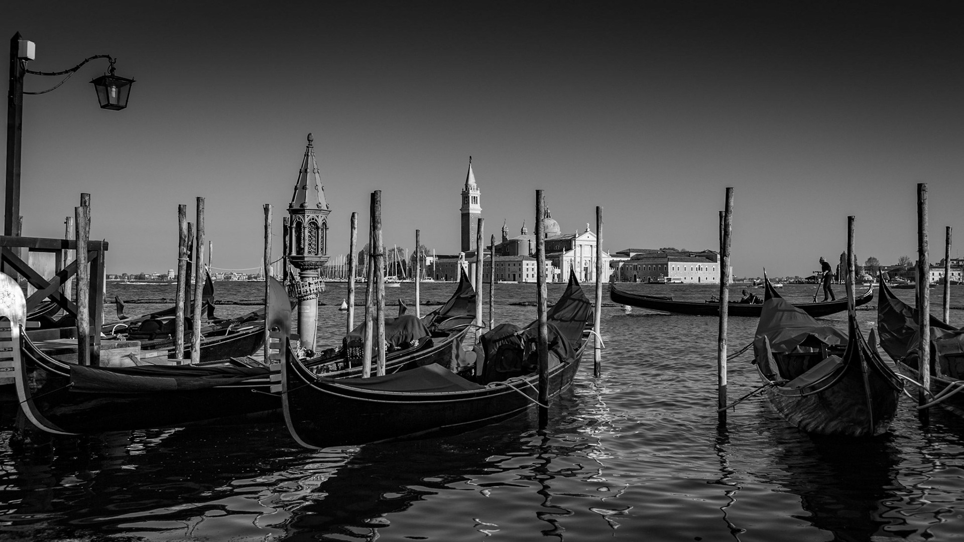 Traghetto Gondole Molo, Venice, Italy