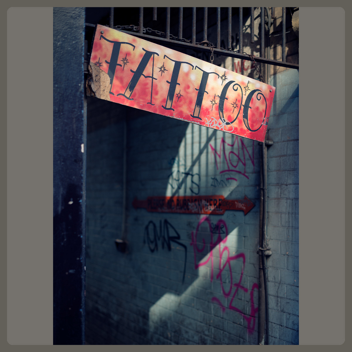 St Giles, London, Pete Gardner, Photographer, London, UK, © Copyright Pete Gardner