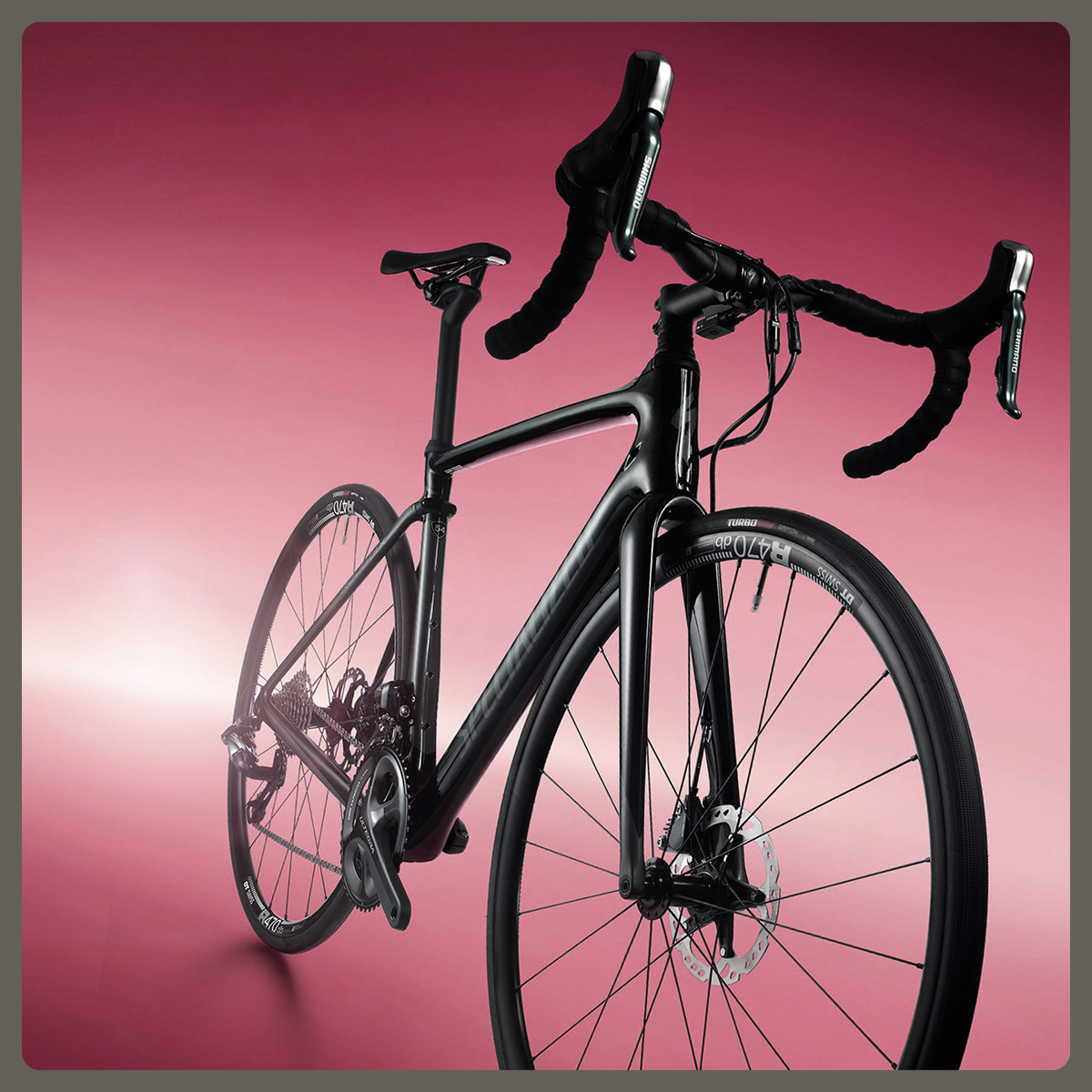 Specialized bike, Pete Gardner, Photographer, Studio, Still Life, London, UK, © Copyright Pete Gardner