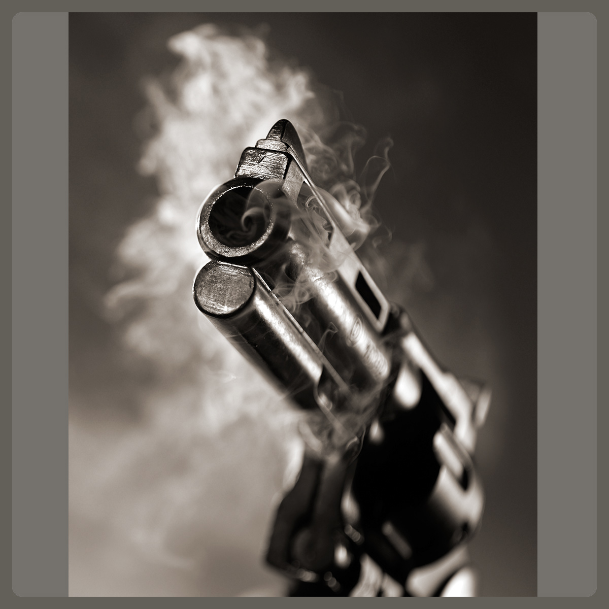 Smoking barrel, Pete Gardner, Photographer, Studio, Still Life, London, UK, © Copyright Pete Gardner
