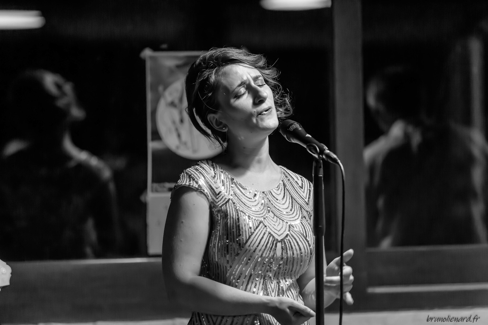 Concert de Comme a dit la serveuse à La Calèche