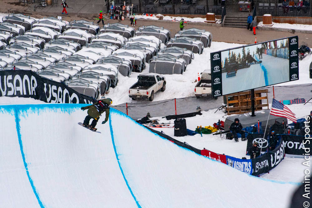 USA's Arielle Gold nose grabs into a final hit for run 2