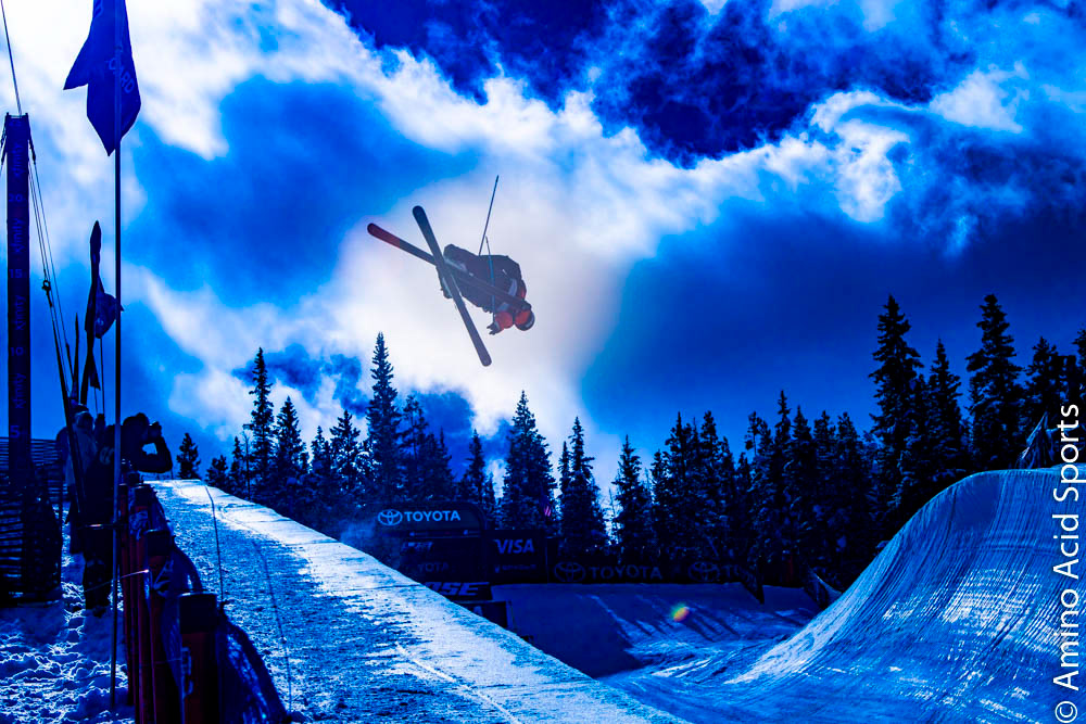 Simon D'Artois stetches backe to flare up his siwtch underflip corked 720* muted in his grab bag.