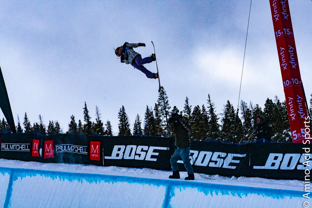 PyeongChang 2018 Gold Medalist Chloe Kim tail grabs her 540*