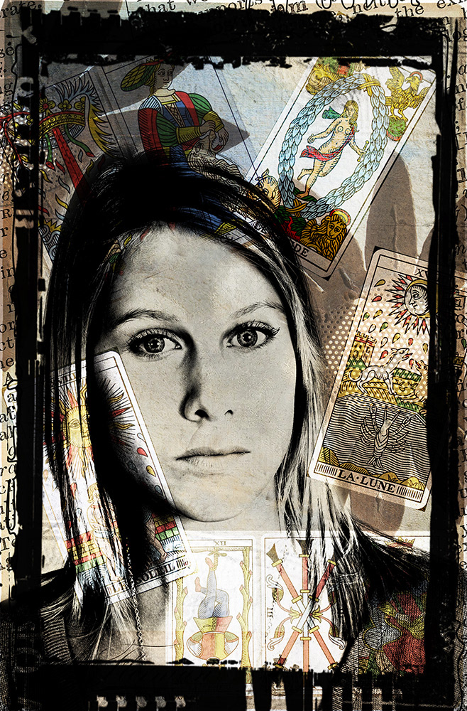 Tarot Girl