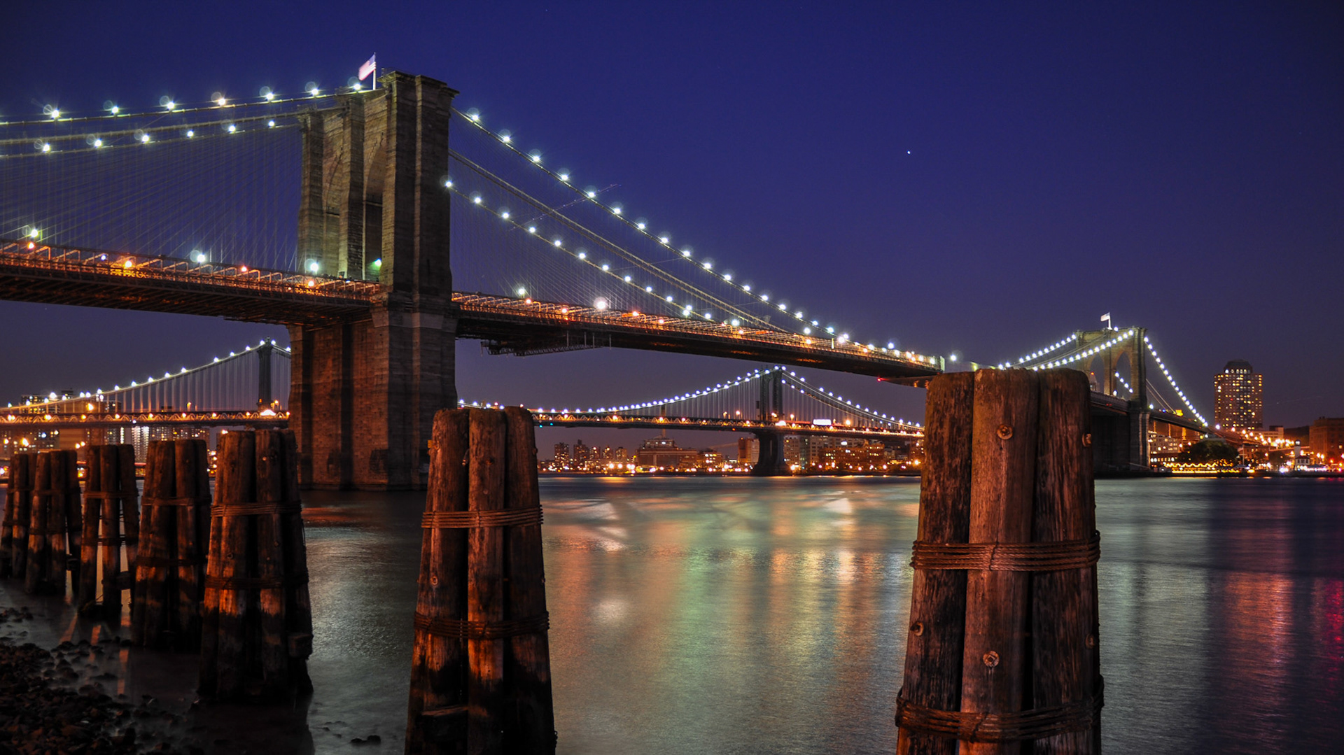 Civic Center | New York, NY // The East River, with the Brooklyn Bridge in the foreground and the Manhattan Bridge in the background.  The Brooklyn Bridge was completed in 1883.  The Manhattan Bridge was completed in in 1912 and is the 3rd of the three bridges connecting New York and Brooklyn.  // 10/2010