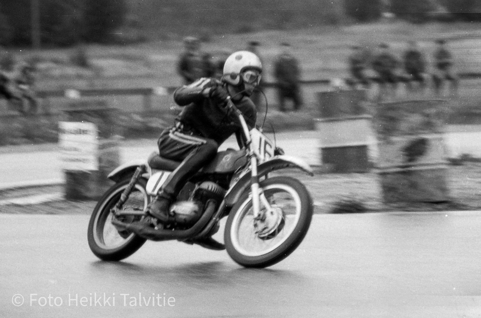 Artukainen 1971 - 0020