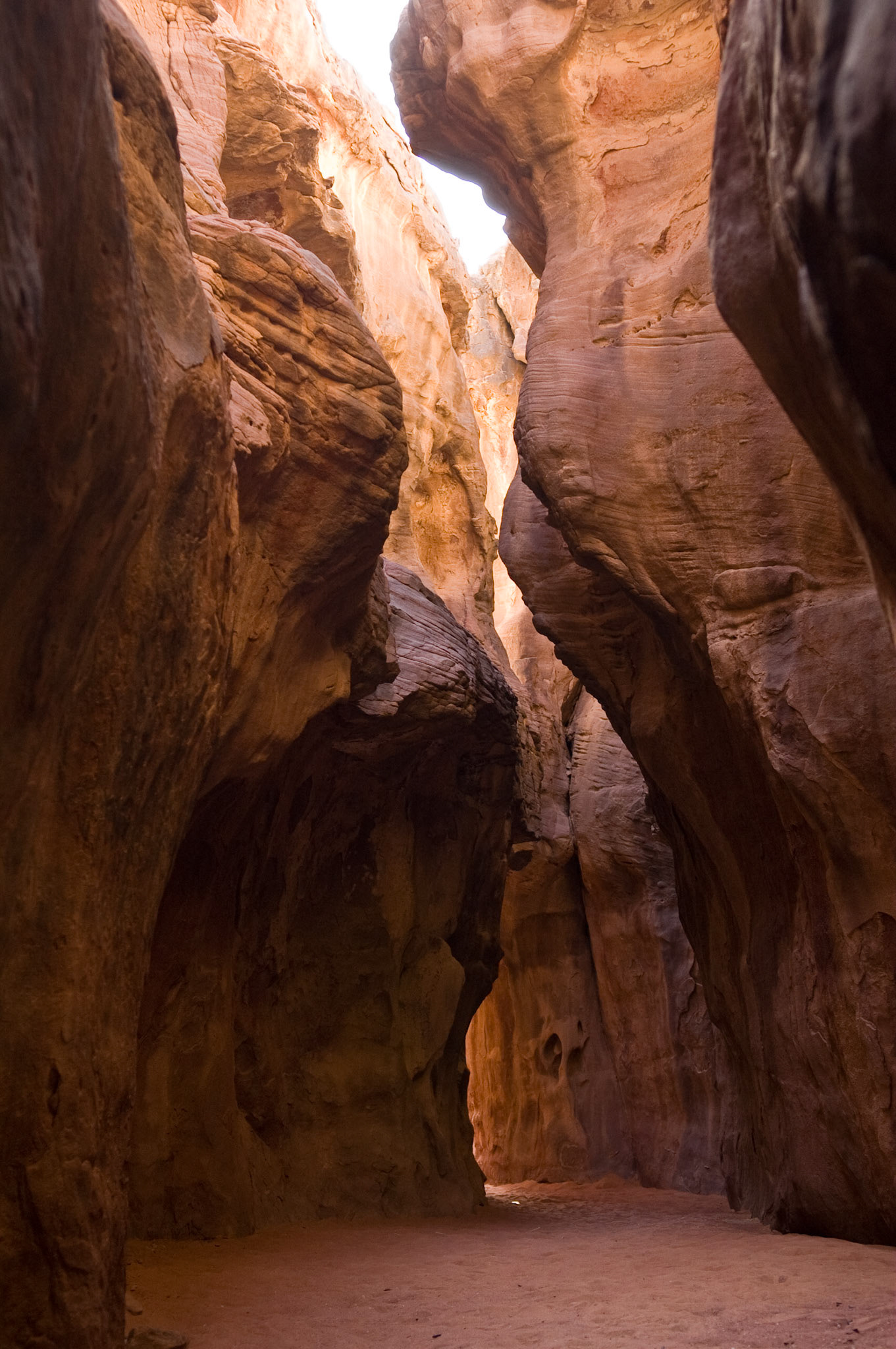 Canyon in Tadrart (Admer Tadrart, Algeria)