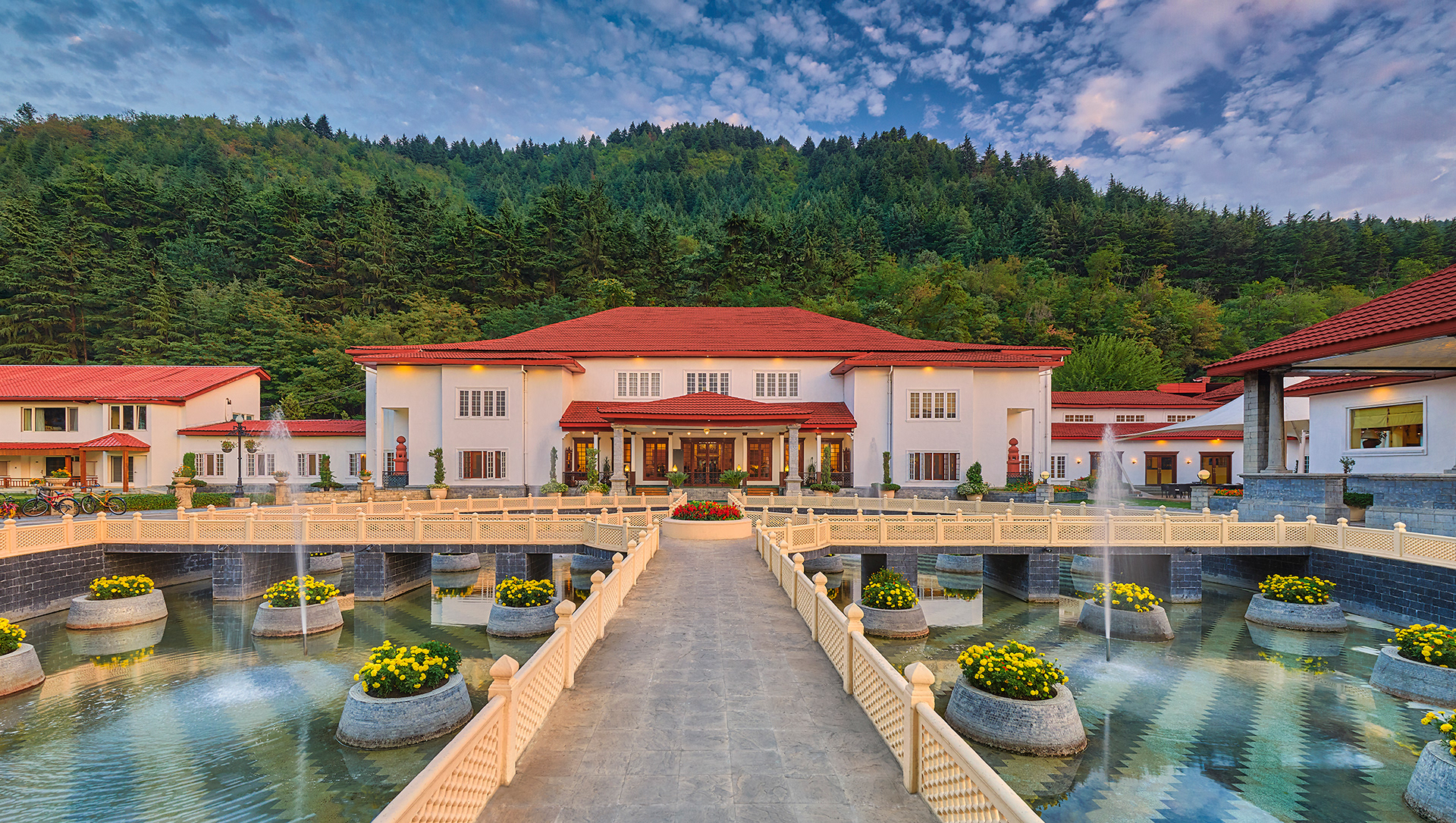 The Lalit Grand Palace, Srinagar