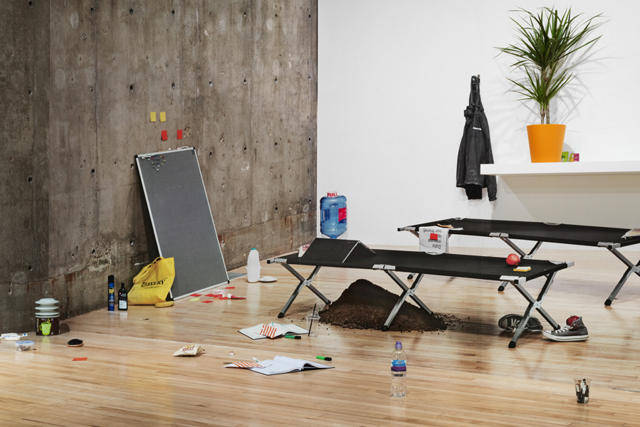 Emmanuelle Lainé, "Learn the Rules Like a Pro, So You Can Break Them Like an Artist!", Hayward gallery, exhibition view, credit: Thierry Bal