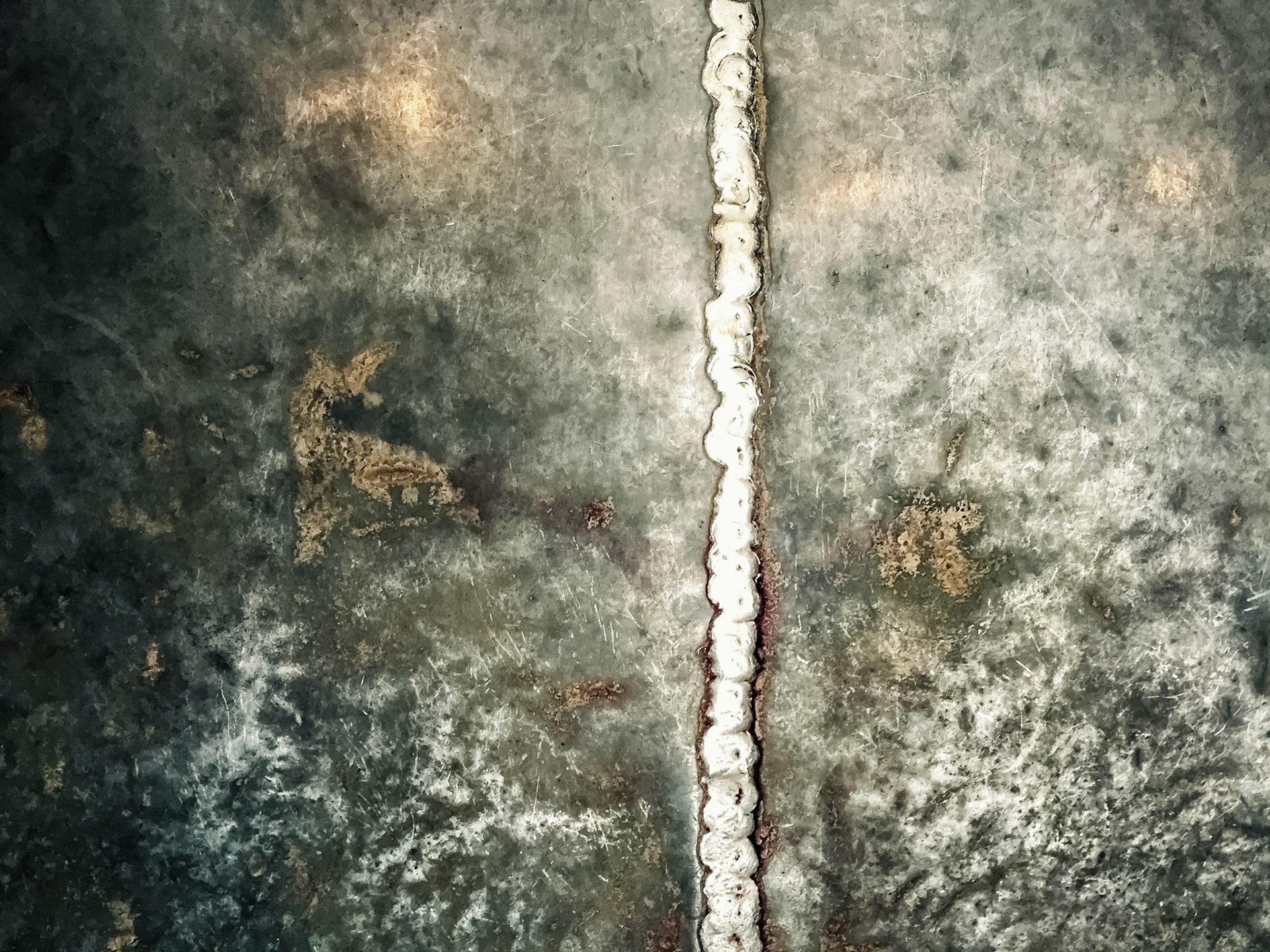 François L'Hotel, ”Hectic border", 2015, Photography, 180x120 cm - Archival Fine Art Inkjet Print - Edition : 1/3 - ID151019092514