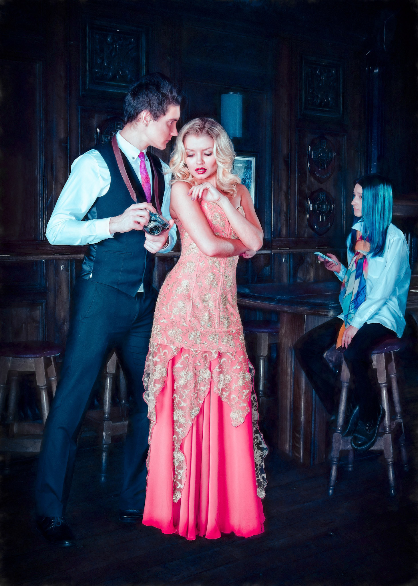 Capricho No. 7: Ni así la distingue (Even thus he cannot make her out)