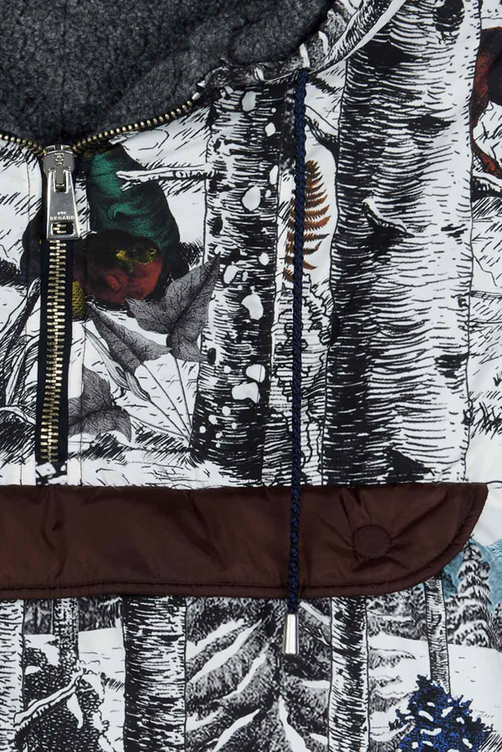 Détail du motif textile sous-bois sur veste pour la collection automne-hiver 2018 de Rue Begand