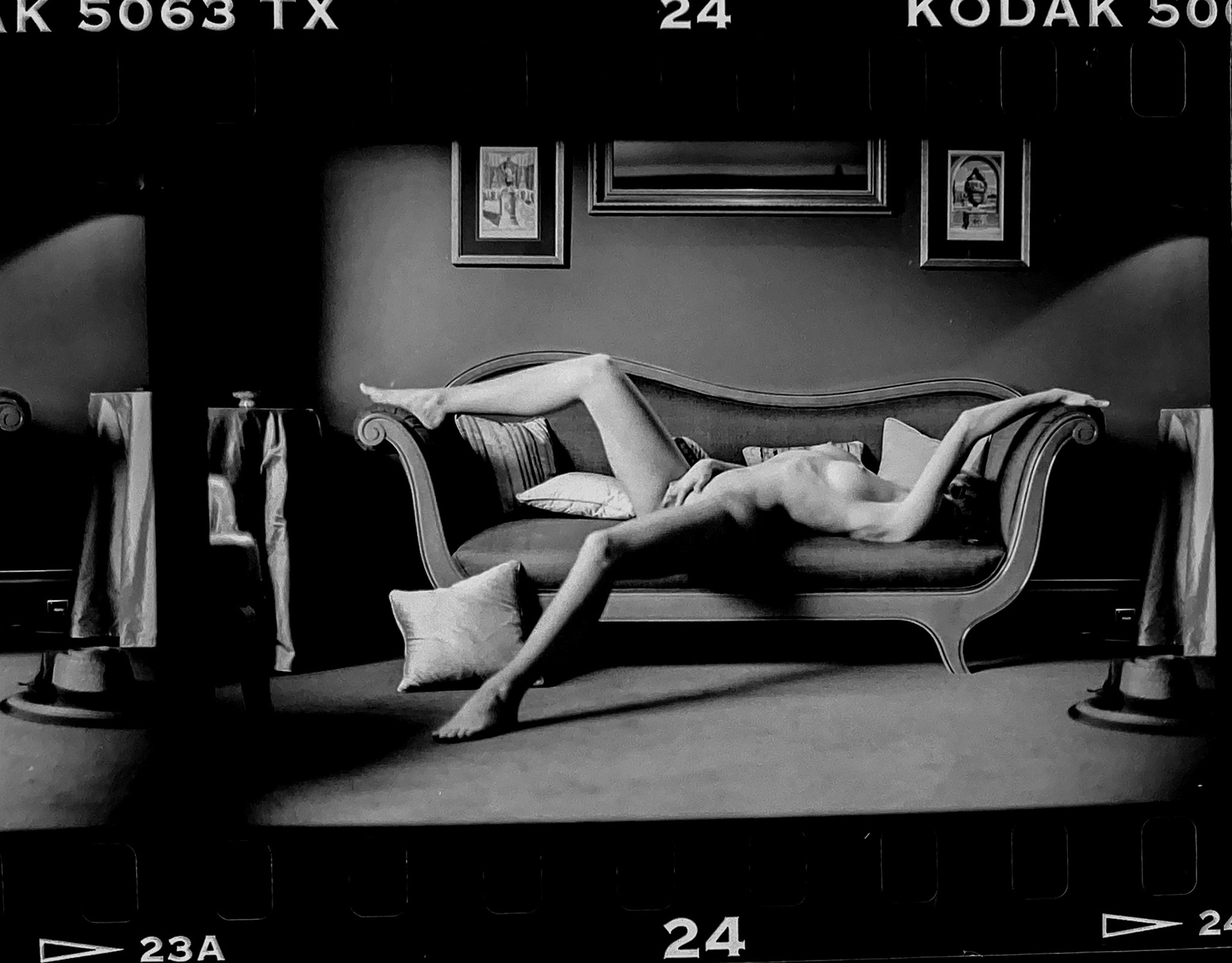 NUDE 2